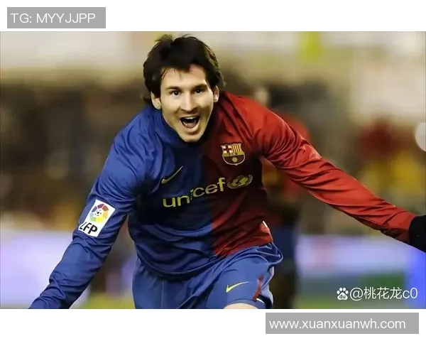 足球巨星的绝技揭秘：从梅西的过人到C罗的任意球技巧全解析